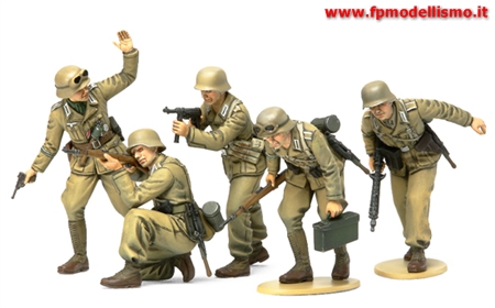 German Africa Corps Infantry (1941-1943) 1:35 Tamiya 35314 * EURO 16,50 in Kit * Euro 36,50 Costruiti (Iva Incl.) Art. Temporaneamente NON Disponibile